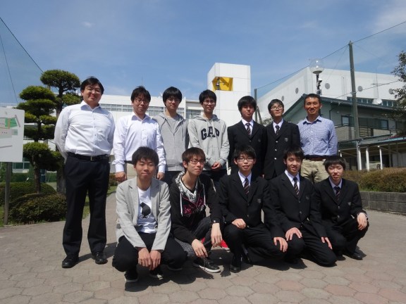 ボランティアで関わる高校生、大学生、先生と